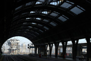 Milan, Central Station. Gallery and infrastructure - MyVideoimage.com