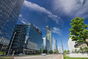 Milan skyscrapers. Modern buildings, roads and traffic in Milano. Tower buildings. - MyVideoimage.com | Foto stock & Video footage