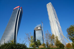 Milano Architettura. Tre torri Citylife progettate da Isozaki, Hadid e Libeskind. Milano. - MyVideoimage.com | Foto stock & Video footage