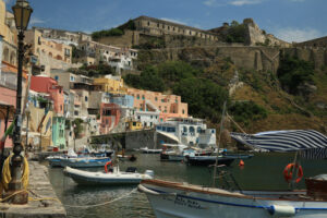 Naples island. Boats anchored in the port of Corricella on the Island of Procid - MyVideoimage.com | Foto stock & Video footage