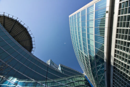 Palazzo Lombardia. Milano. Building headquarters of the Lombardy Region built with glass facade. - MyVideoimage.com | Foto stock & Video footage