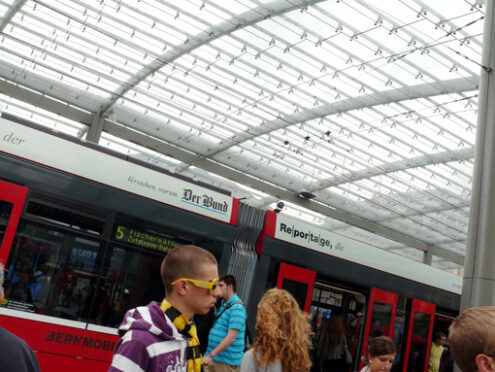 Passenger at the tram station. Foto Stazione Tram photo