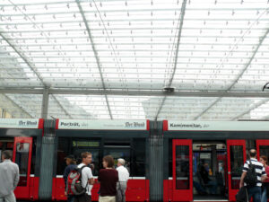 Passenger at the tram station. Foto Stazione Tram photo