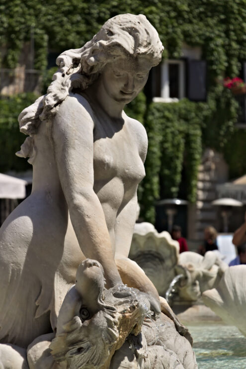 Piazza Navona con la fontana del Nettuno. Roma. - MyVideoimage.com | Foto stock & Video footage