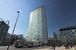 Pirelli skyscraper Milan. - MyVideoimage.com | Foto stock & Video footage