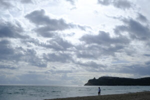 Poetto. Clouds over the sea of Sardinia. Foto stock royalty free. - MyVideoimage.com | Foto stock & Video footage