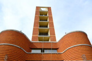 Prefettura di Asti. Fascist-era building in red bricks. Foto stock royalty free. - MyVideoimage.com | Foto stock & Video footage