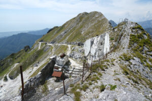 Quarries. White marble quarries on Monte Corchia. Stock photos. - MyVideoimage.com | Foto stock & Video footage