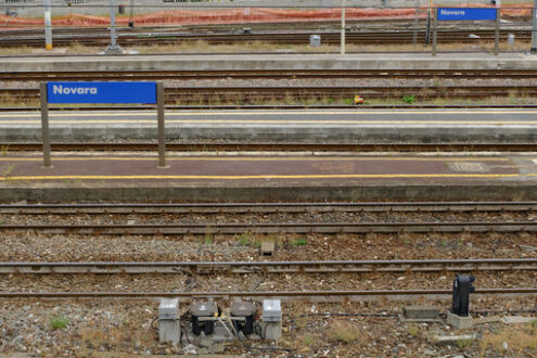 Railroad tracks. Railroad tracks at Novara station. Stock photos. - MyVideoimage.com | Foto stock & Video footage