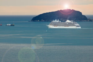 Regent Seven Seas Explorer cruise ship in the Ligurian Sea. Foto navi. Ships photo.