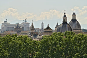 Rome panorama with the Altar of the Fatherland - MyVideoimage.com | Foto stock & Video footage