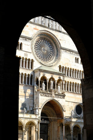 Rose window of the Cremona Cathedral. - MyVideoimage.com | Foto stock & Video footage