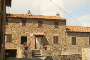 Stone houses. Ancient stone houses in the village of Pereta near Magliano. - MyVideoimage.com | Foto stock & Video footage