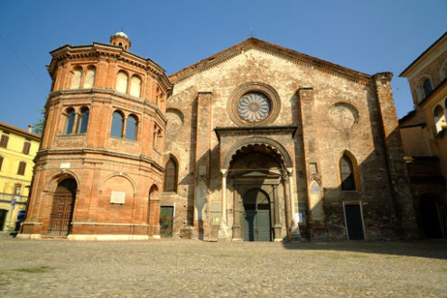 Superfetation in a church. Romanesque brick church. Stock photos. - MyVideoimage.com | Foto stock & Video footage