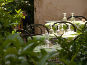 Tables set for lunch in a typical Italian tavern - MyVideoimage.com