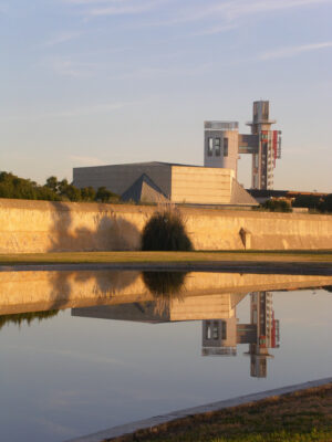 The remains of the Seville Expo 2002. Foto Siviglia. Sevilla photo