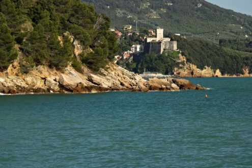 The town of Lerici and its castle overlooking the sea of Liguria - MyVideoimage.com