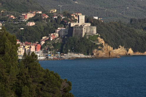 The town of Lerici and its castle overlooking the sea of Liguria - MyVideoimage.com