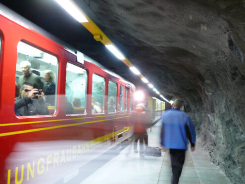 The train leading to the Jungfraujoch. Foto treno. Train photo.