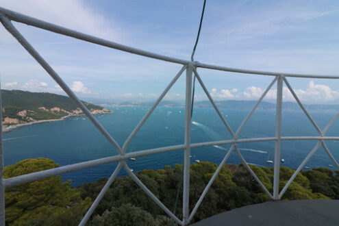 Tino island lighthouse. Panorama of the La Spezia Gulf , seen from the balcony of the lighthouse of the island of Tino, near Portovenere and the Cinque Terre. Foto mare. - MyVideoimage.com | Foto stock & Video footage