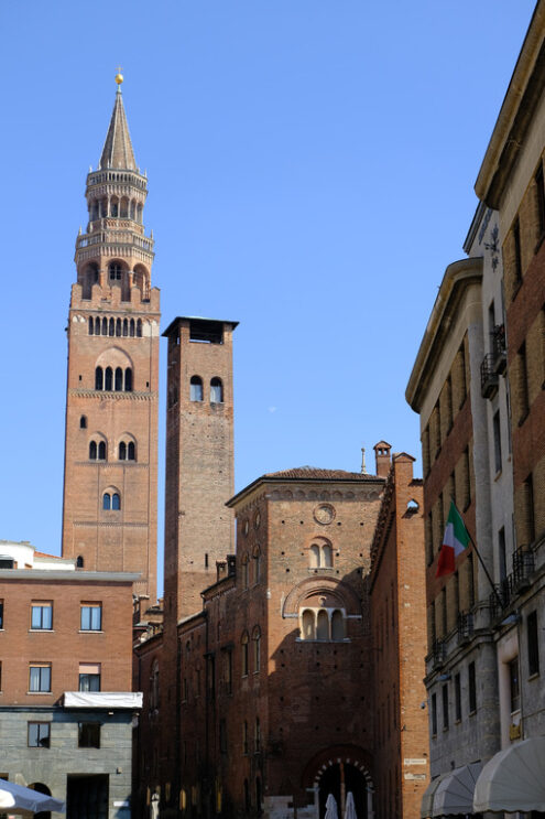 Torrazzo of Cremona. Torrazzo of Cremona and ancient palaces. Stock photos. - MyVideoimage.com | Foto stock & Video footage