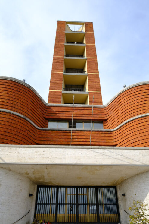 Torre di Asti. Fascist-era building in red bricks. Foto stock royalty free. - MyVideoimage.com | Foto stock & Video footage
