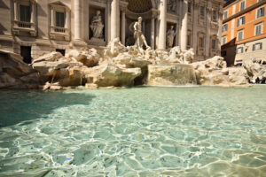 Trevi Fountain in Rome with the sculpture of Neptune. - MyVideoimage.com | Foto stock & Video footage