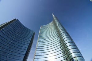 Unicredit Milano. The real estate complex with the Unicredit skyscraper in Piazza Gae Aulenti. - MyVideoimage.com | Foto stock & Video footage