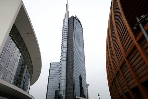 Unicredit tower. Milan. The Unicredit Tower, the tallest skyscraper in Italy. - MyVideoimage.com | Foto stock & Video footage