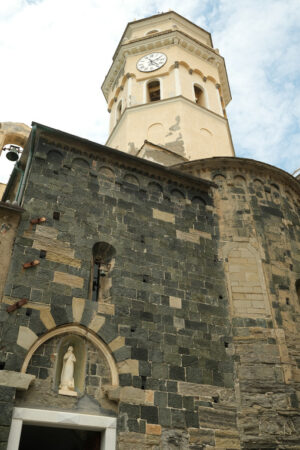 Vernazza church. Church and bell tower in the seaside village. Royalty free photography. - MyVideoimage.com | Foto stock & Video footage