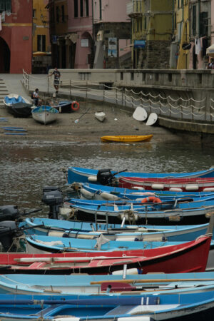 Vernazza. Colorful village houses overlooking the sea. Stock photo royalty free. - MyVideoimage.com | Foto stock & Video footage