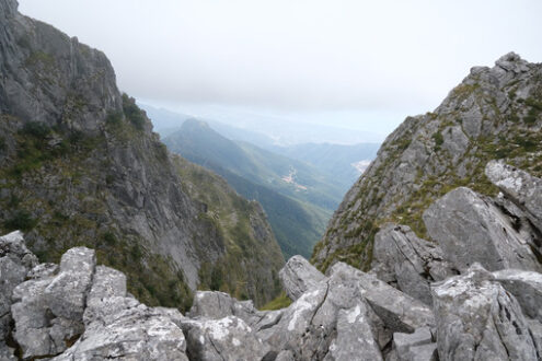 Versilia landscape from mountains. Panorama of Versilia seen from the mountains of the Apuan,  Stock photos. - MyVideoimage.com | Foto stock & Video footage