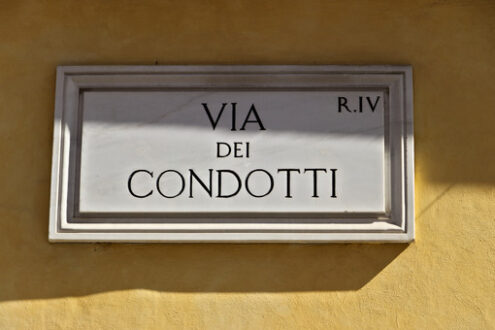 Via Condotti, Roma, cartello stradale. - MyVideoimage.com | Foto stock & Video footage