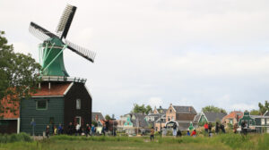 Wind energy. Windmills of Zaanse Schans, near Amsterdam. The structures were - MyVideoimage.com | Foto stock & Video footage