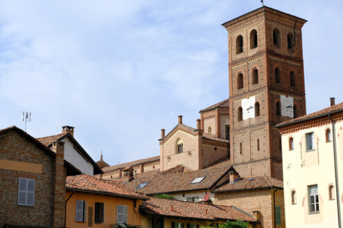 romanesqe tower in Asti. Romanesque bell tower in red brick. Stock photos. - MyVideoimage.com | Foto stock & Video footage